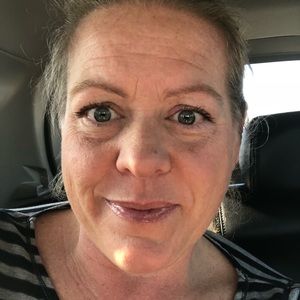 Meet your Posher, Traci